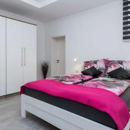 Apartman Kuca *
