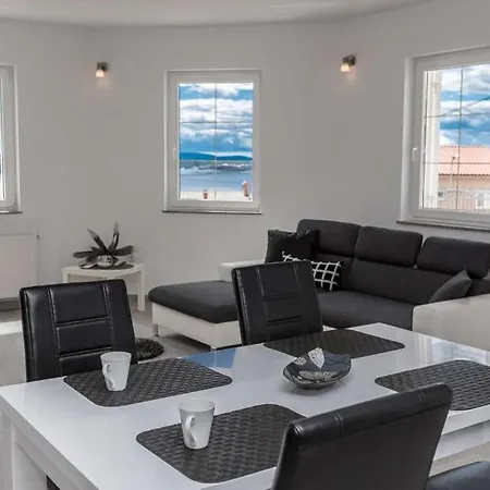 Kuca Apartman