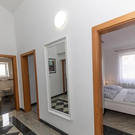 Kuca Apartman